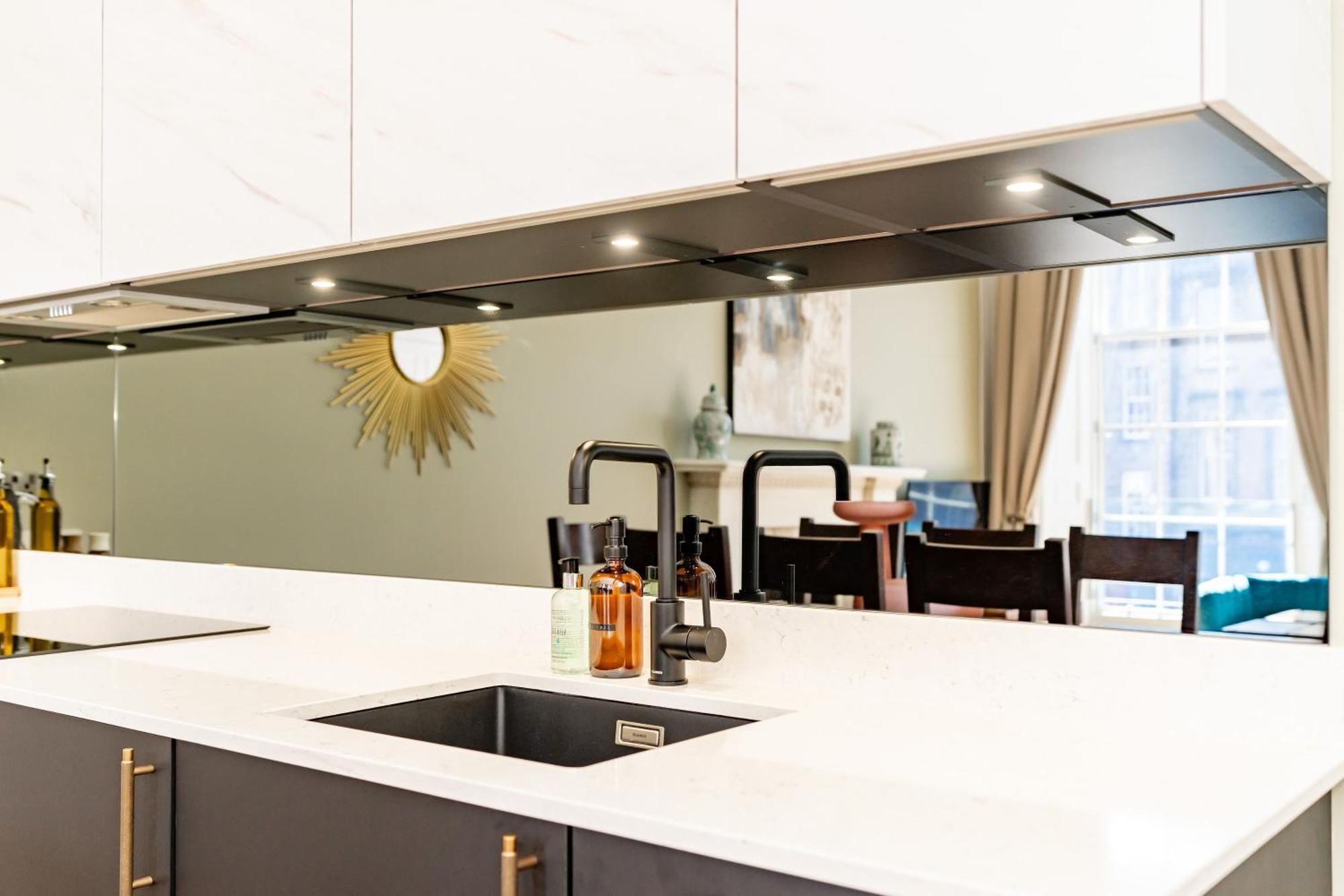 Dragon Luxury At 9 Albyn Place Édimbourg